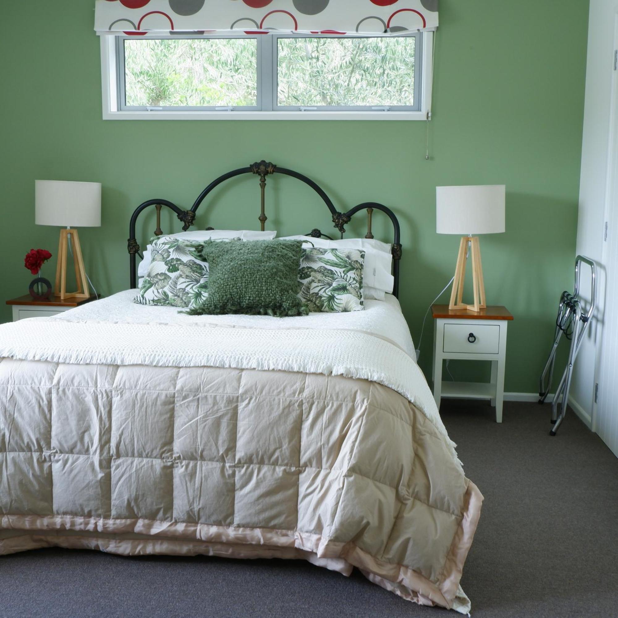 Vines On Bannockburn Bed & Breakfast Cromwell Bagian luar foto